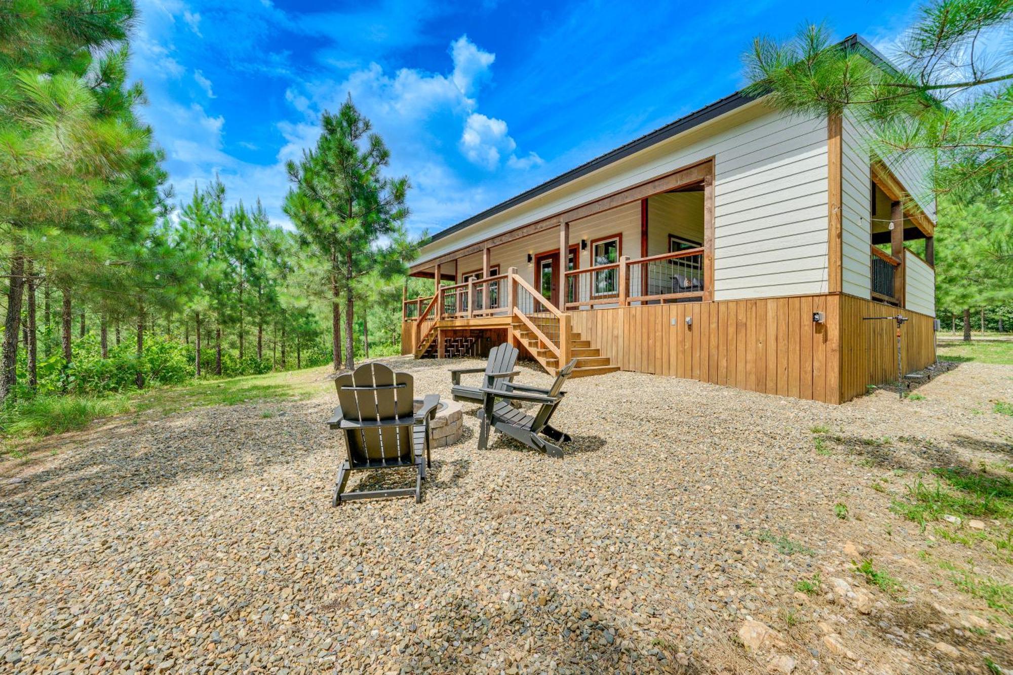 Tree-Lined Broken Bow Studio With Private Hot Tub! Экстерьер фото