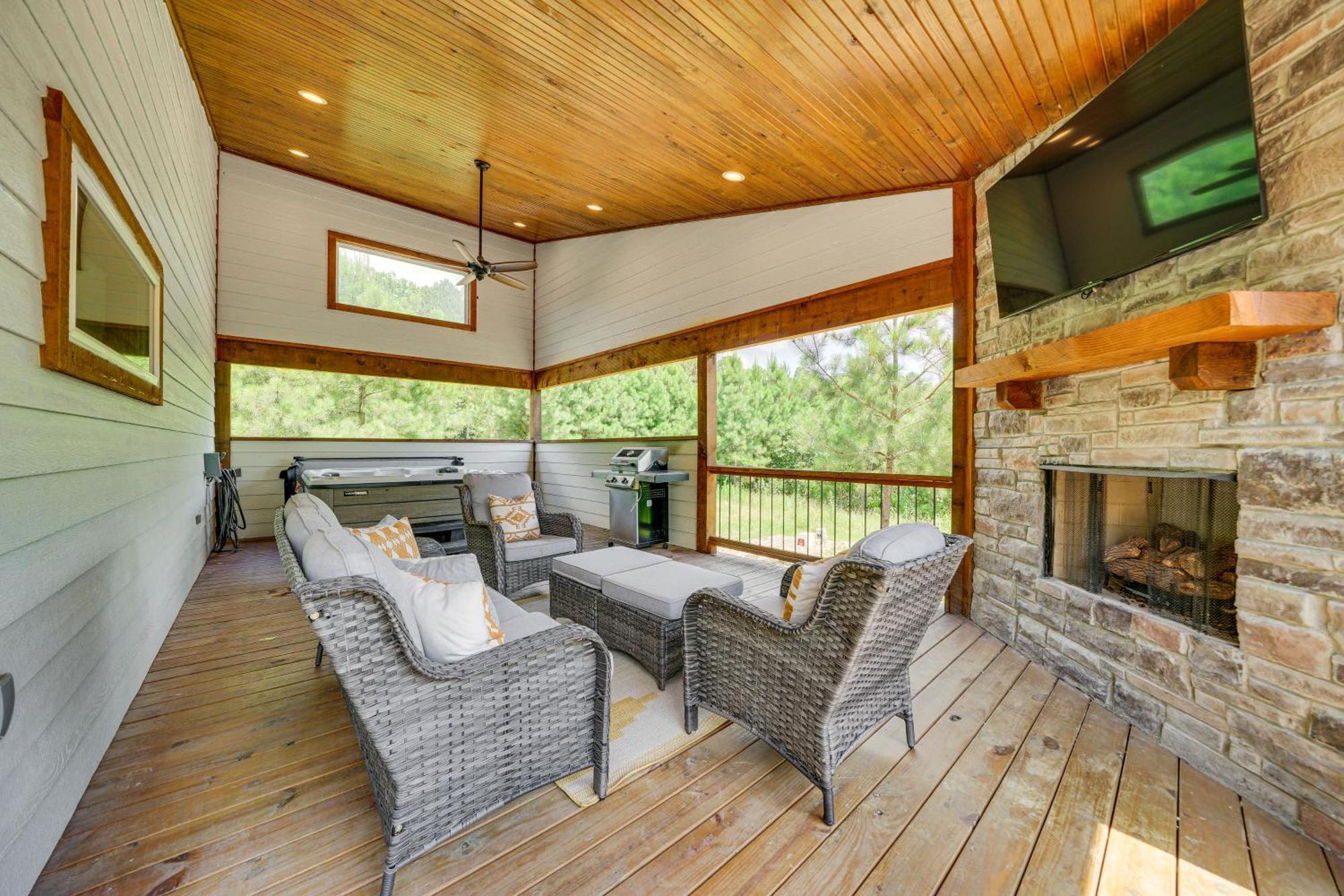 Tree-Lined Broken Bow Studio With Private Hot Tub! Экстерьер фото
